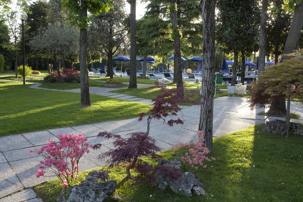 Hotel Metropole Abano Terme Esterno foto